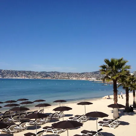 T1, Piscine, Tennis, Wifi, 5min Mer, Juan-les-pins Appartement *