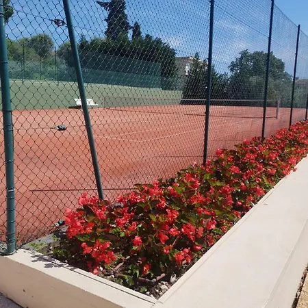 T1, Piscine, Tennis, Wifi, 5min Mer, Juan-les-pins *